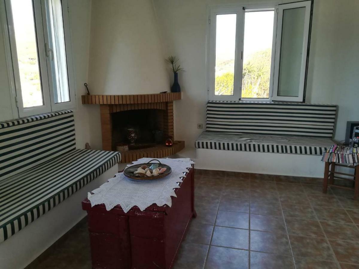 Avgoustis' Stone House Villa Otziás Buitenkant foto